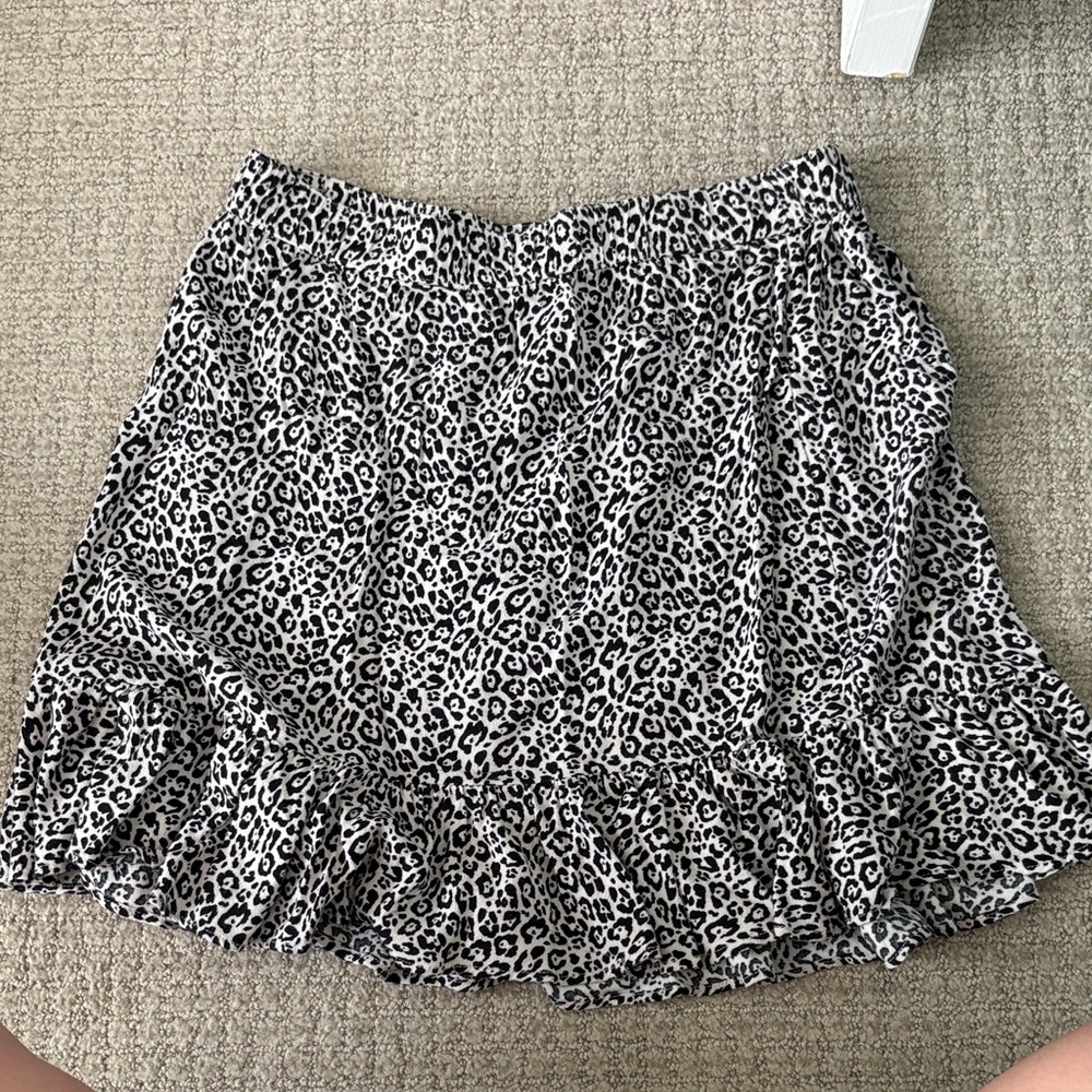 American Eagle Outfitters Black and White Leopard Mini Skirt